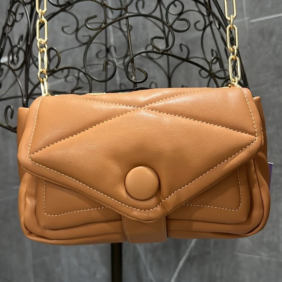 H.O.W. House Of Want - NWT Spendid Shoulder Crossbody, Toffee. - Picture 2 of 14